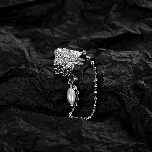 Silver and Pearl Beaded Ear Cuff - Picture 4 of 4